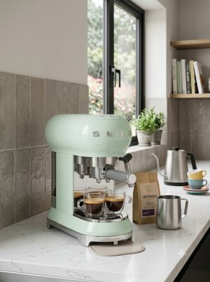 Кофеварка-эспрессо SMEG ECF02PGEU, цвет пастельно-зеленый глянцевый